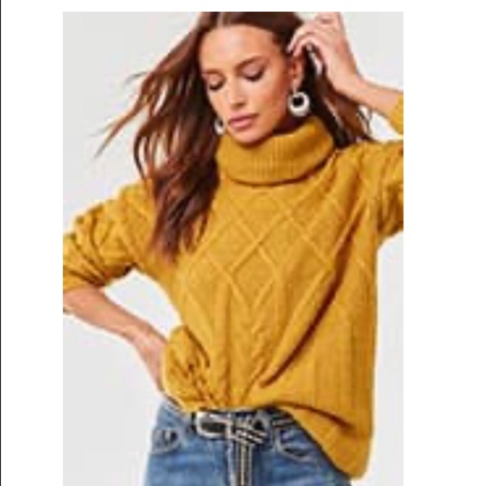 Forever 21 Cable Knit Swaeater